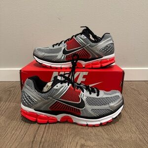 Nike Vomero 5 Red Gray